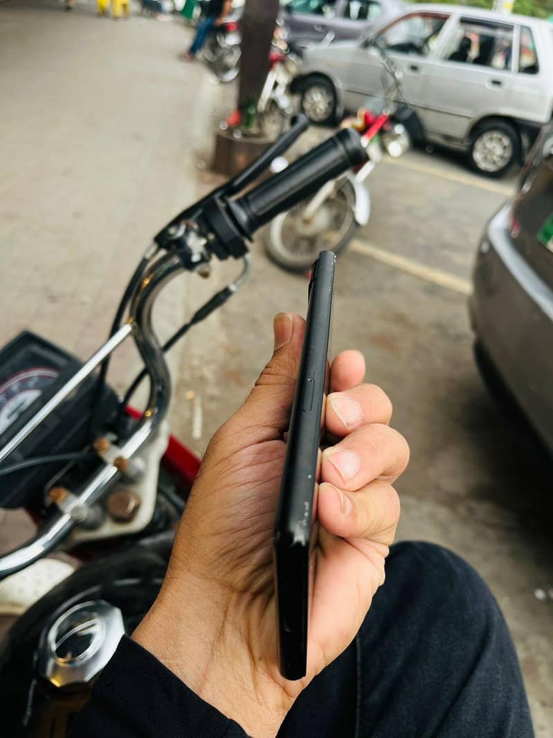 google pixel 6a 2