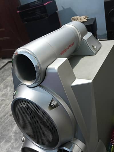 JVC japan 8 inch woofer 4 inch spekar 2 inch tweeter