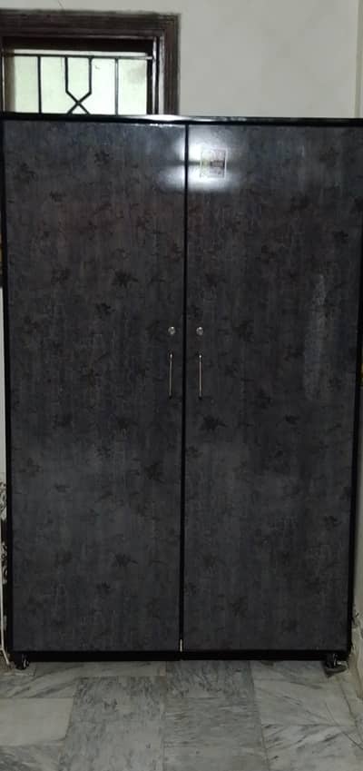 full size cupboard 2 doors