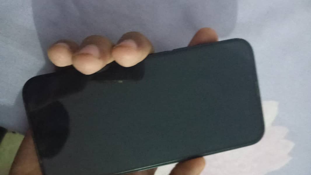 Apple iPhone 13 2