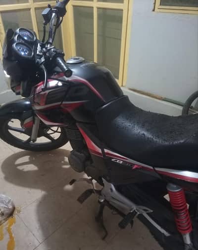 Honda CB/150F Sealed 100%