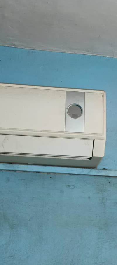 Gree Split AC 1.5 Ton