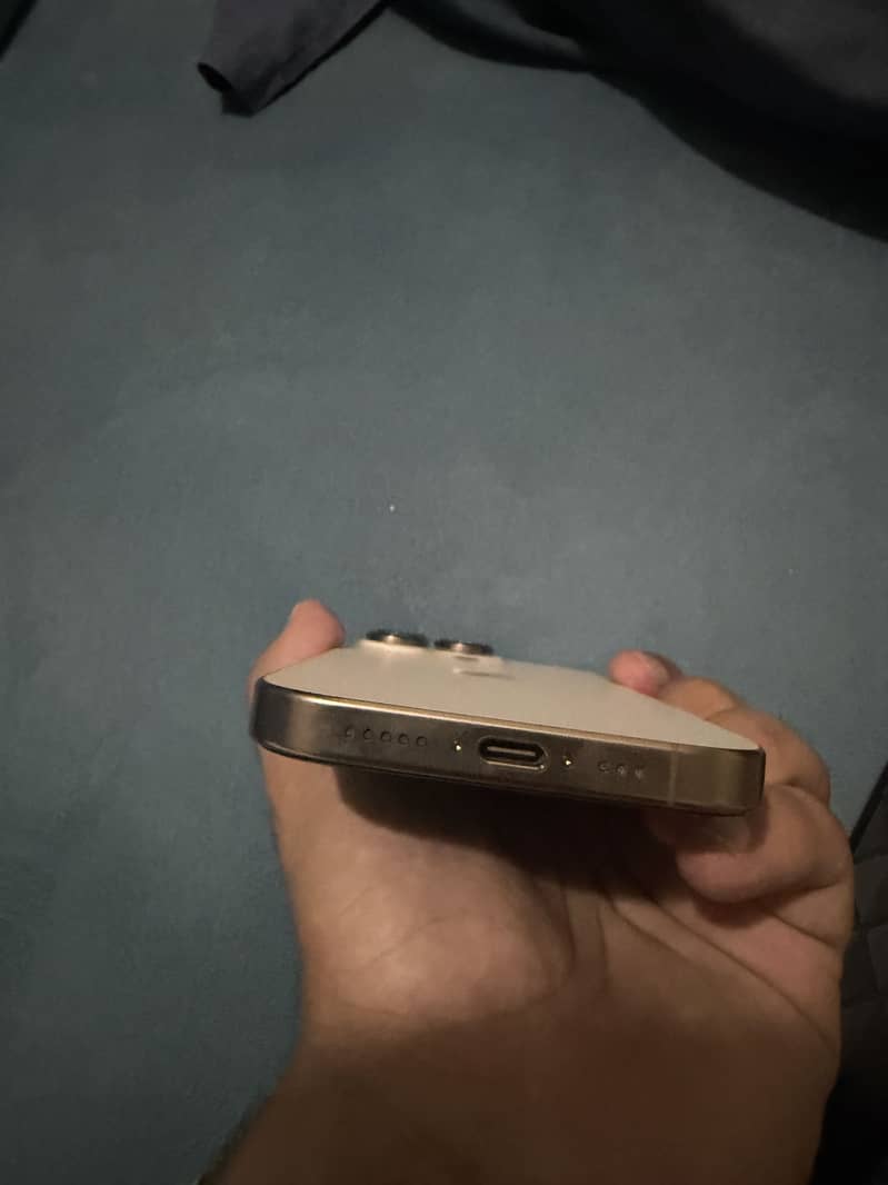 Iphone 16 Pro 1