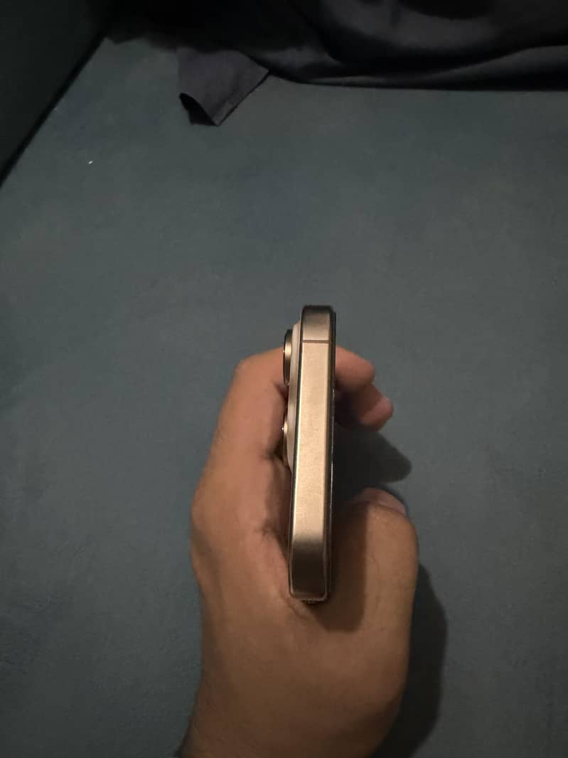 Iphone 16 Pro 3