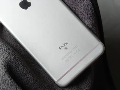 iPhone 6s Plus my WhatsApp number 03703659905