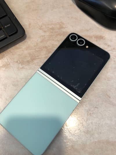 Samsung Galaxy Z flip 6