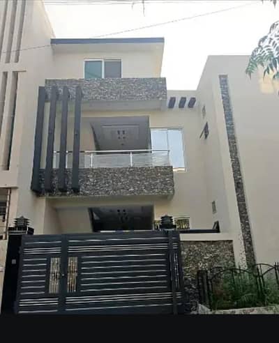 5 Marla house 4 bedroom available for rent in phase 4 gulriaz Rawalpindi