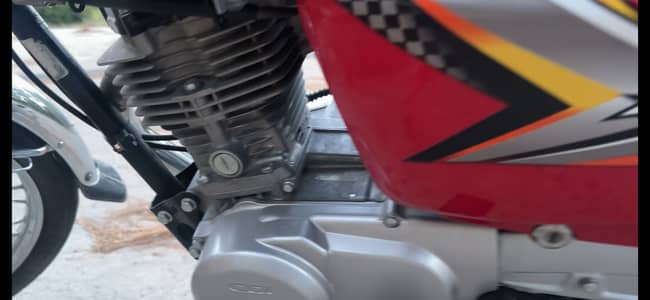 Honda 125 10/10 urgent need money