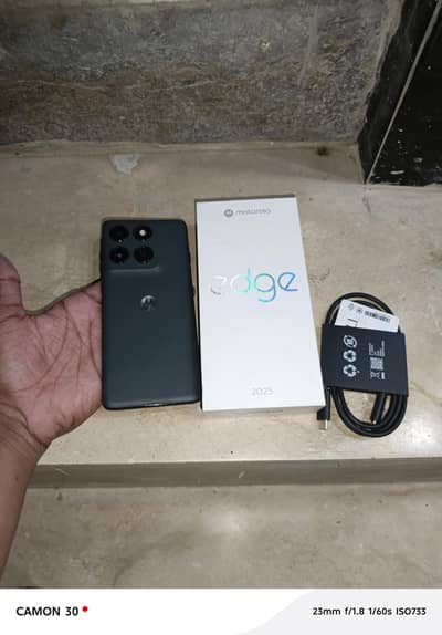 moto Edge 2025