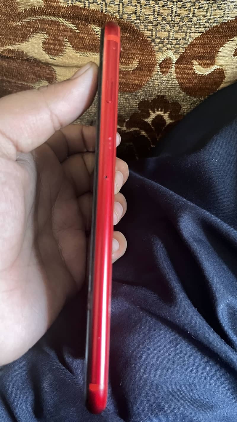 Apple iPhone 8 Plus 4