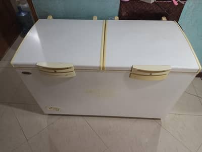Waves deep freezer