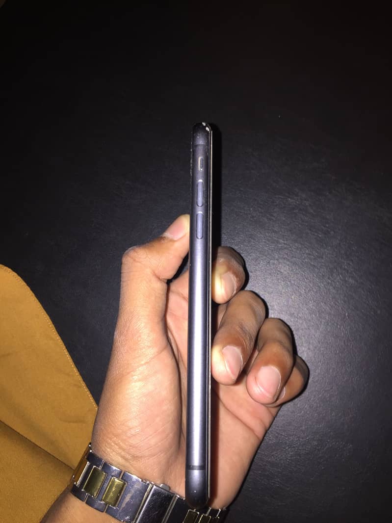 iphone 11 JV 1