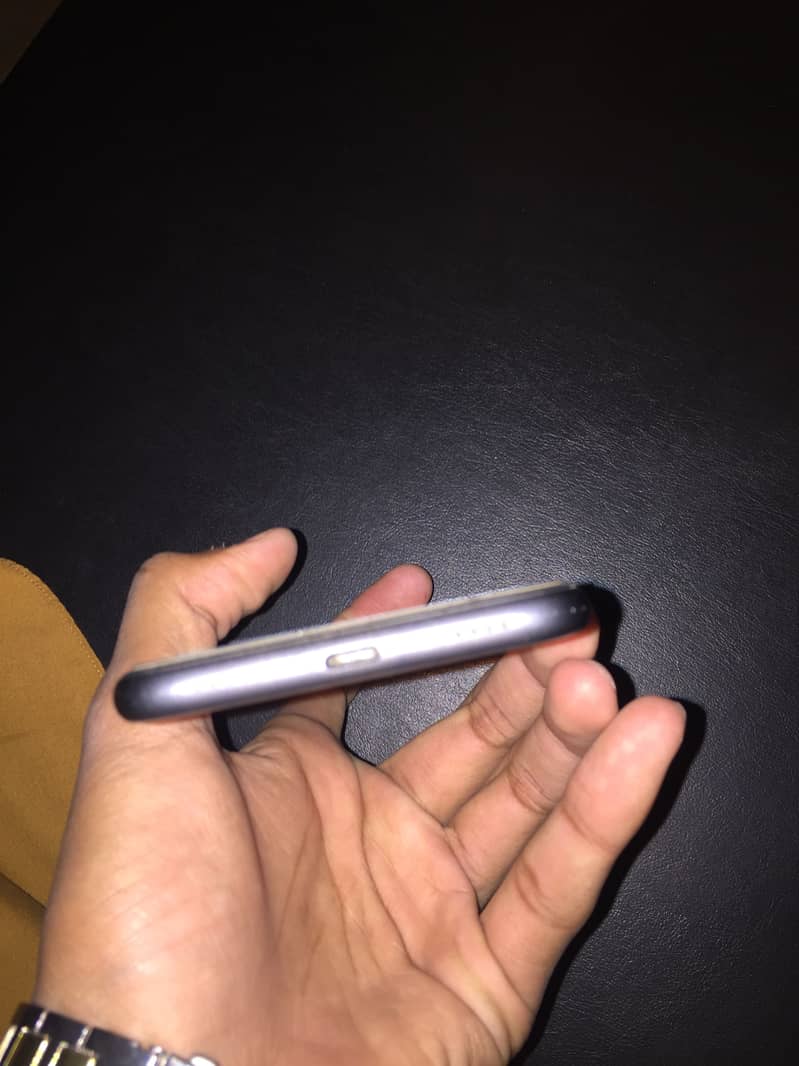 iphone 11 JV 3