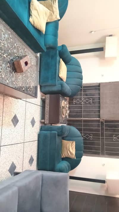 drawing room sofas 5 seater with 3 tables