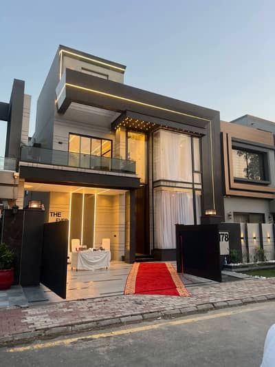 10 Marla Ultra Modern Brand New House in LDA Avenue 1 Lahore For Sale