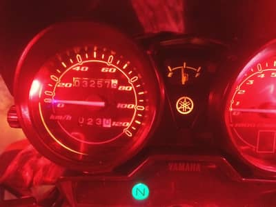 Yamaha YB125Z DX Red 2026