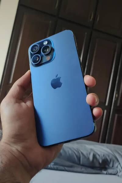 Iphone 15 pro Max brand new 10/10 (only 82 cycle count)