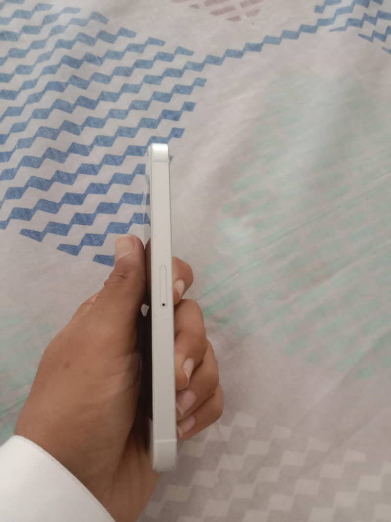 iphone SE 4