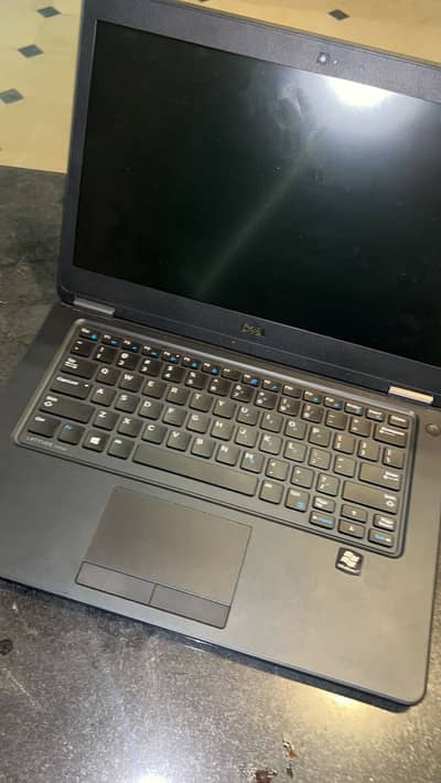 DELL E7450 - Core i7 (5th Generation)