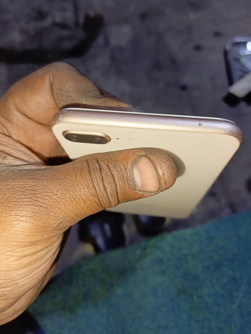 iPhone 8 plus iPhone 8 plus 4