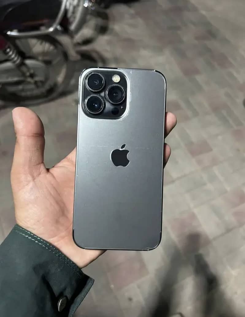 iPhone 13 Pro 2