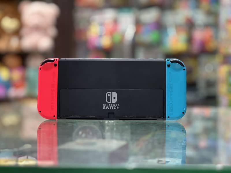 Nintendo Switch OLED 6