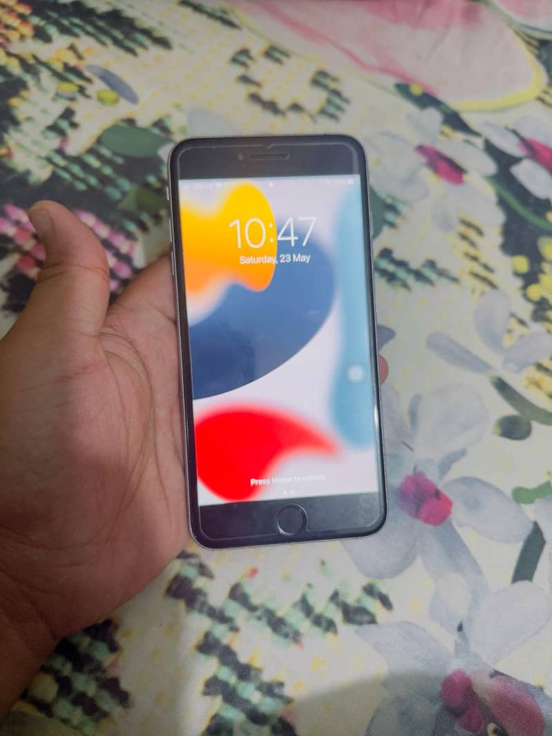 Apple iPhone 6S Plus 0