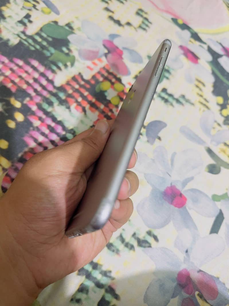 Apple iPhone 6S Plus 3