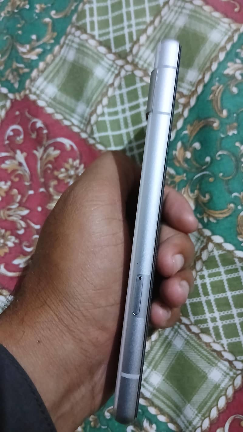 Google Pixel 7a 4