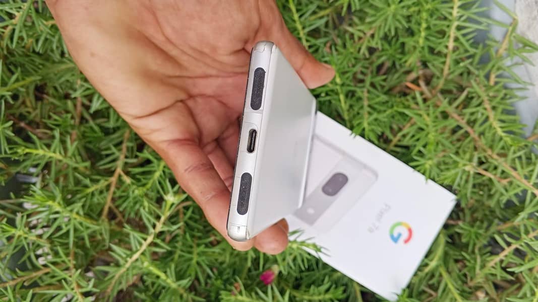 Google Pixel 7a 15