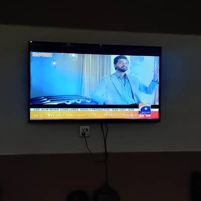 LCD Tv for sale