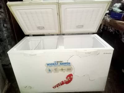 Waves brand ka freezer hy  70000 hazar ka hy