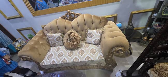 2 and 3 Seater Sofa Selling both