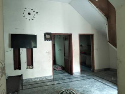 3.5 Marla Upper Portion 4 Bedrooms With Attached Washrooms Sheraz Town Near Pcsir Staff Society Ameer Chowk College