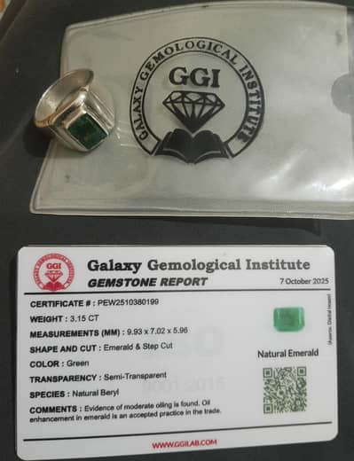 100% nechral Lab cetifaid sawat emerald