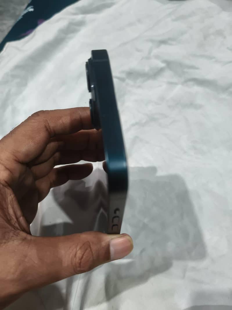 Apple iPhone 14 plus 4