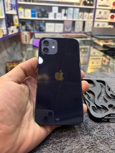 Apple iPhone 12