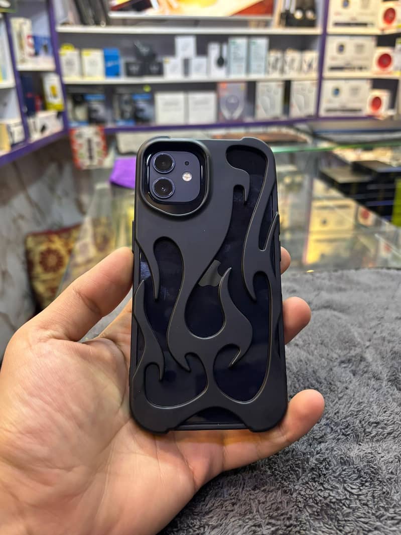 Apple iPhone 12 4