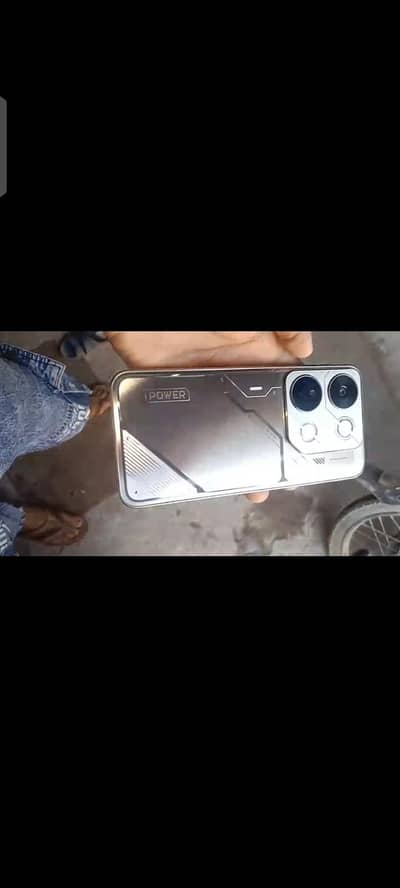 urgent sale infinix smart 8 pro koi issue ni hai