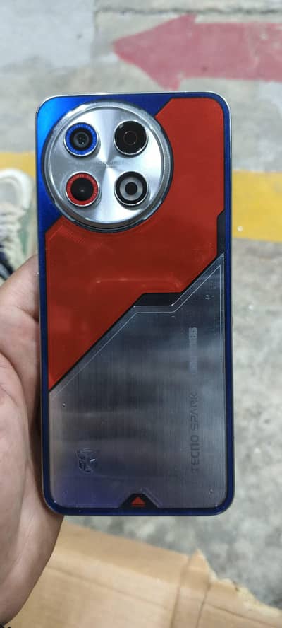Tecno SPARK 30 Pro transformer