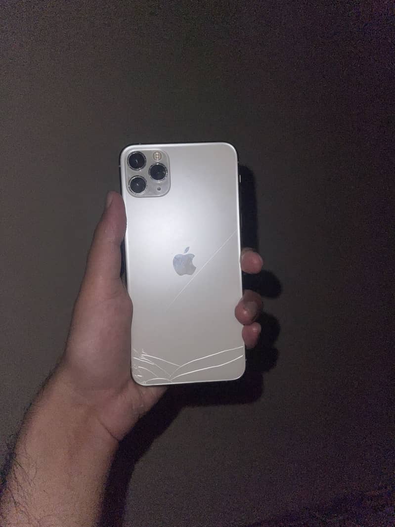 iPhone 11 Pro Max 0