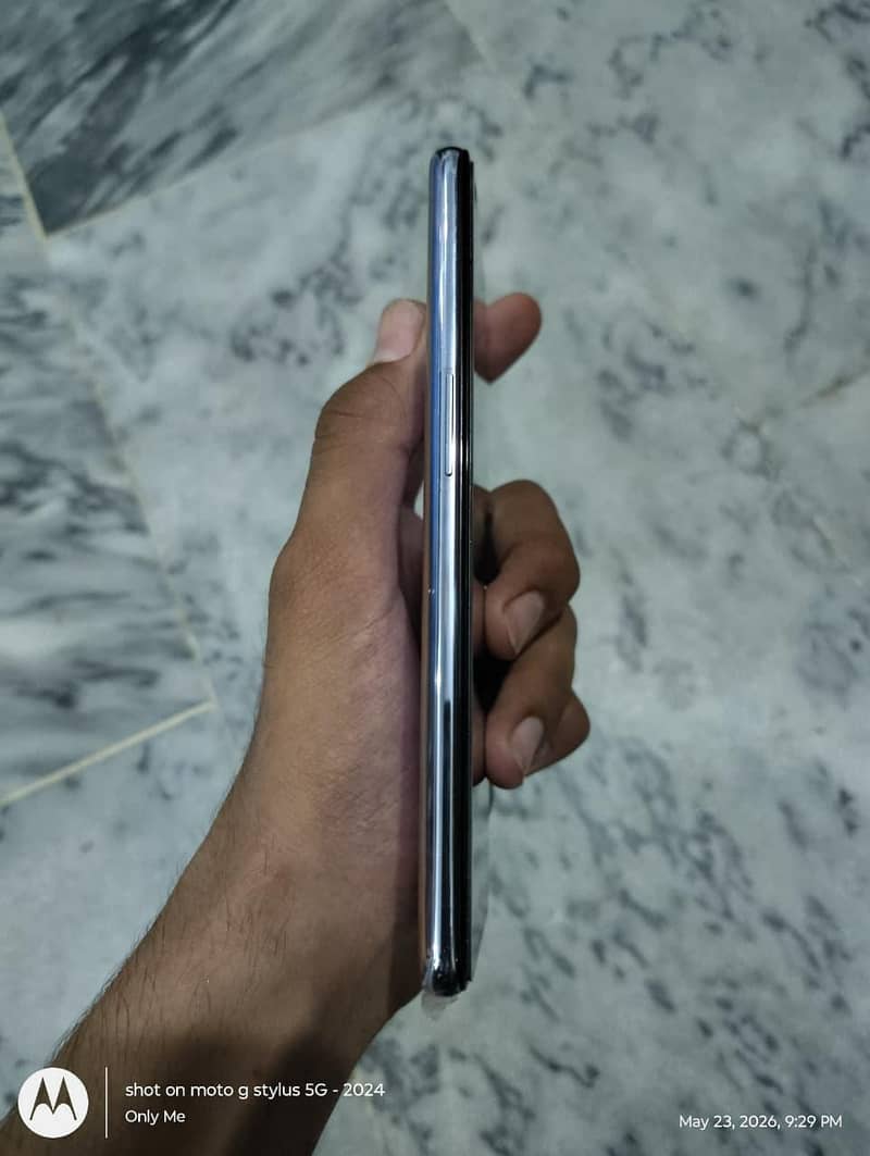 OnePlus 9 4