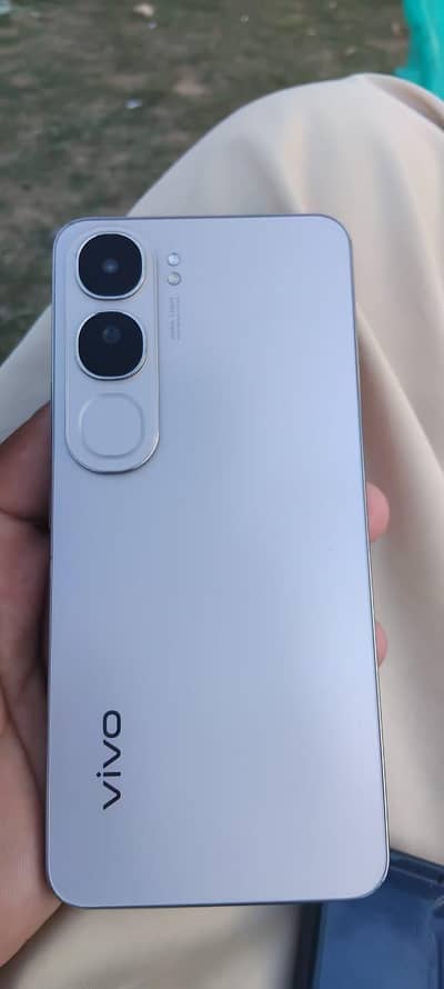 Vivo Y200