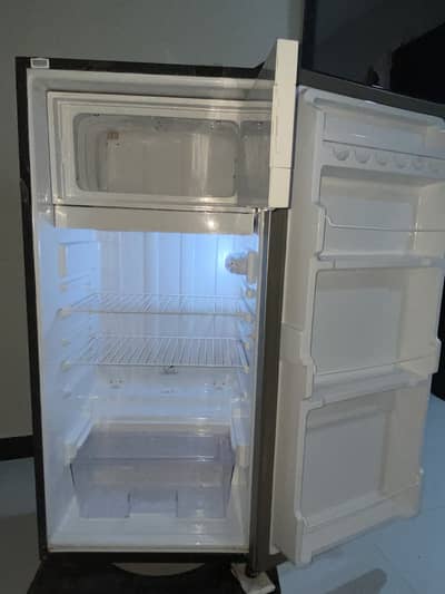 Dawlance mid size fridge