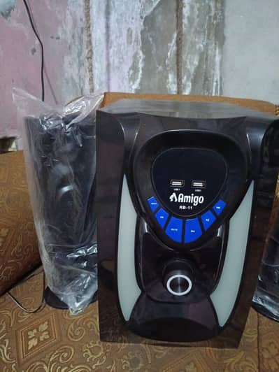 amigo woofer speaker new hai urgently zarorat per gi is lye sale kr ra