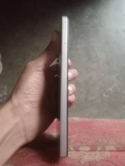 Vivo y04