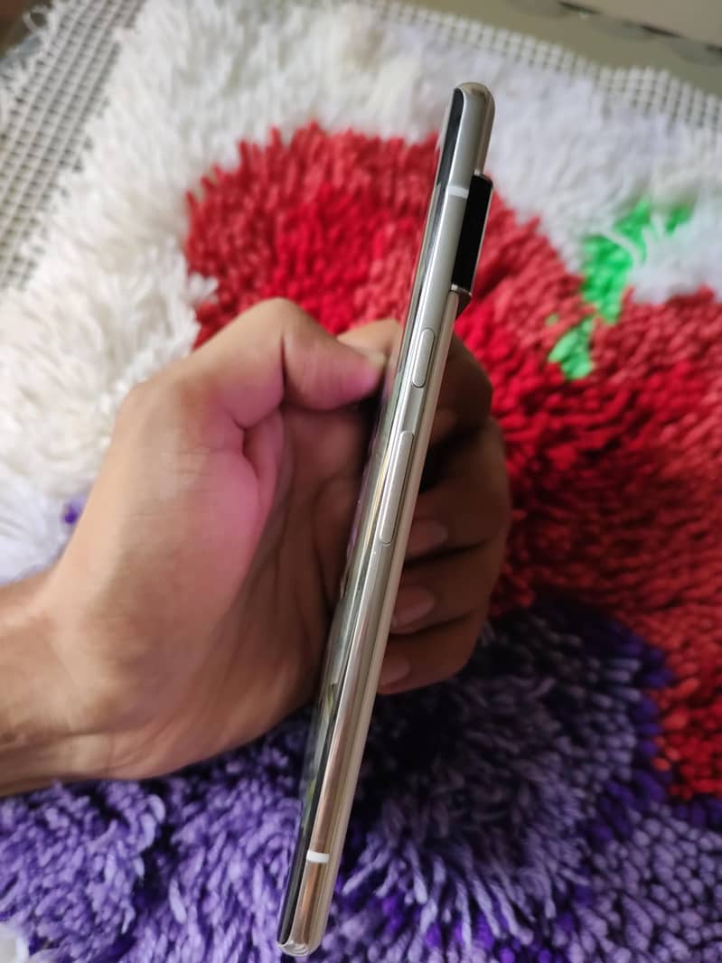 Google Pixel 6 pro 4