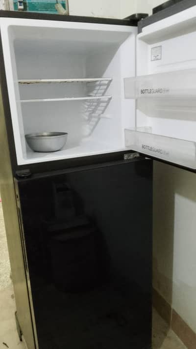 Haier fridge for sale medium size
