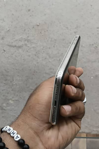 Apple iPhone X PTA Approved 64 gb 10/10