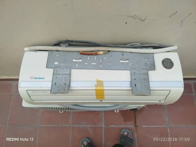 2 split AC 1 ton dawlance Haier
